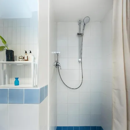 Un Posto Al Centro Neapol